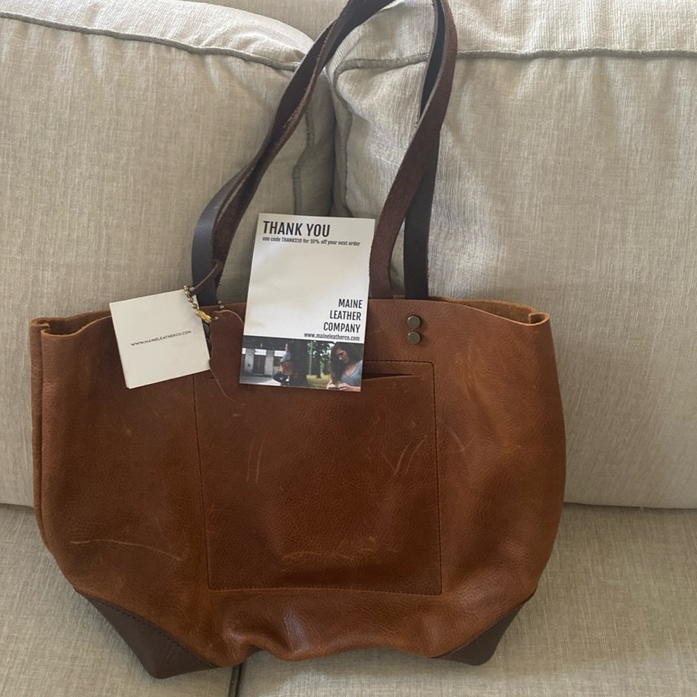 BNWT Maine Leather Company hand stitched minimalist large tote